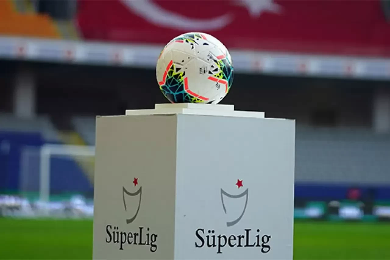 Süper Lig'de derbi tarihleri belli oldu
