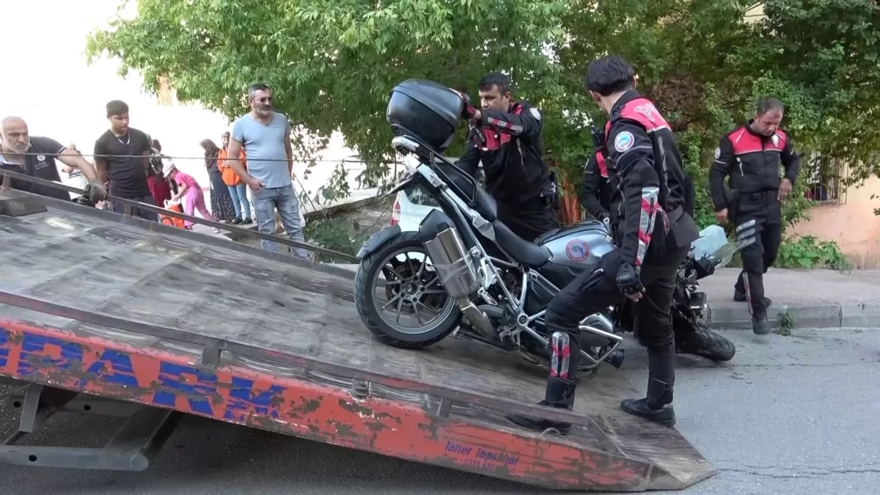 Samsun'da yunus polisleri kaza yaptı: 2 yaralı