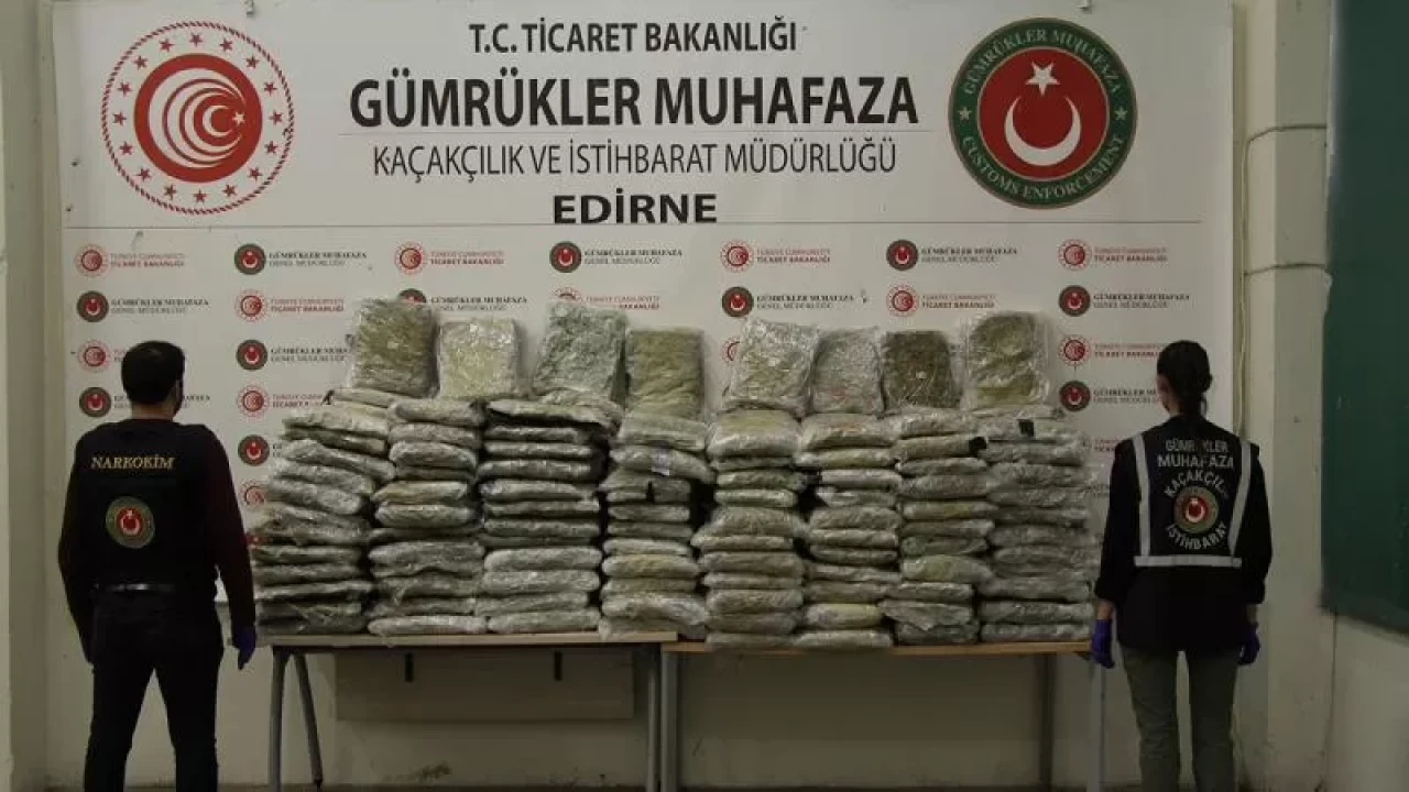 Edirne'de zehir tacirlerine göz açtırılmıyor: 5,2 ton uyuşturucu ele geçirildi