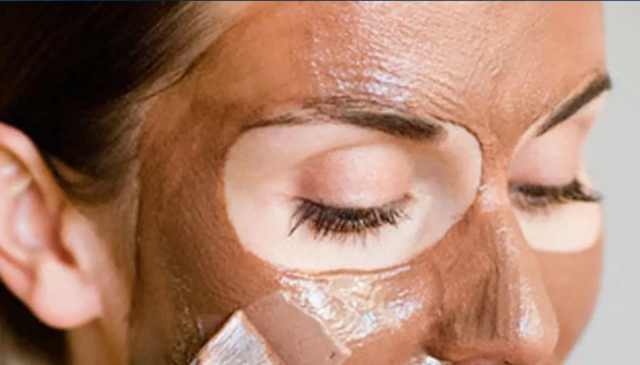 Kırmızı kille yüzünüzdeki yılları silebiliceğinizi biliyormuydunuz?