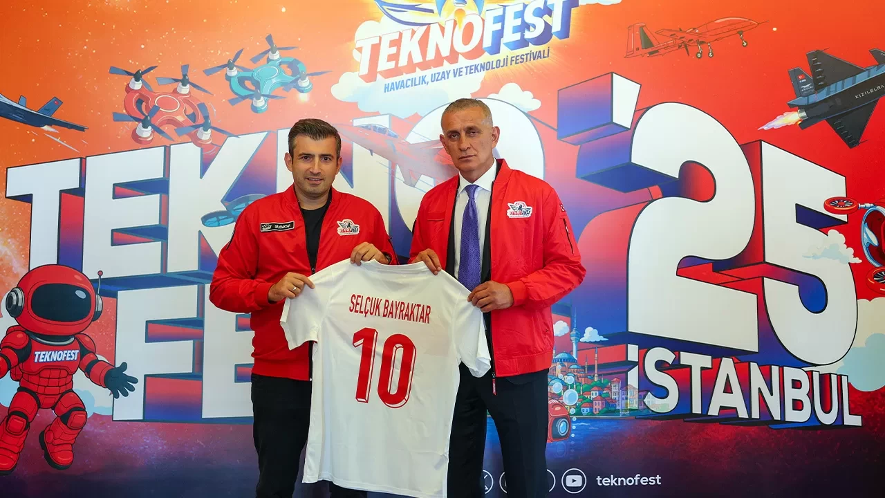 TFF Başkanı İbrahim Hacıosmanoğlu, TEKNOFEST 2025’i ziyaret etti