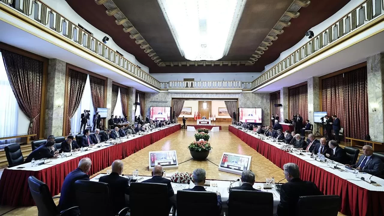 Meclis'te tarihi komisyon 10. kez toplanıyor