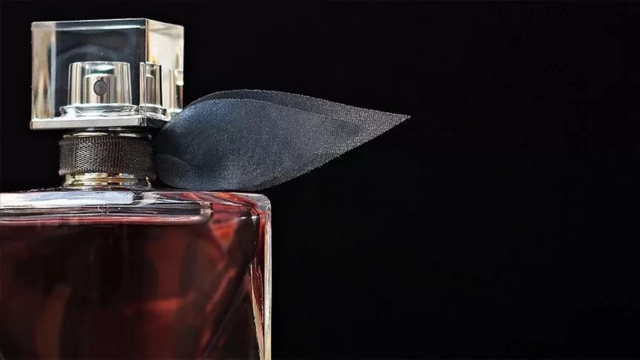 Doğru parfüm ve deodorant kombinasyonu ile gün boyu ferahlık