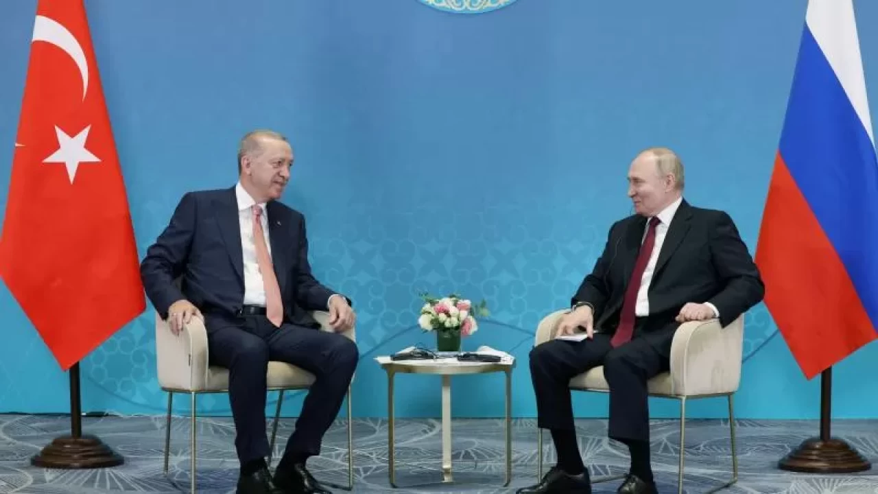 Cumhurbaşkanı Erdoğan, Putin ile bir araya geldi