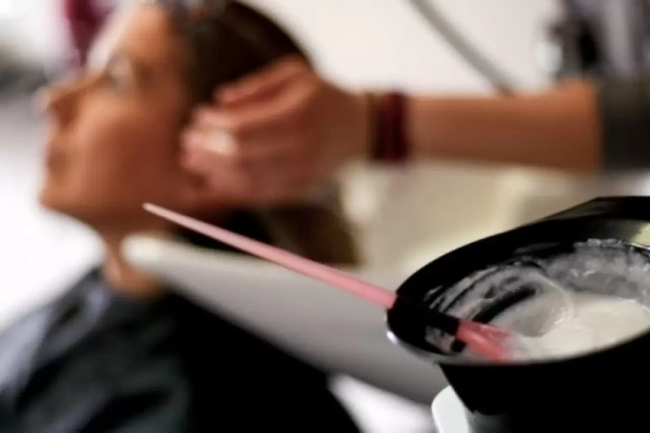 Saç Boyası Kıyafetten Nasıl Çıkar?