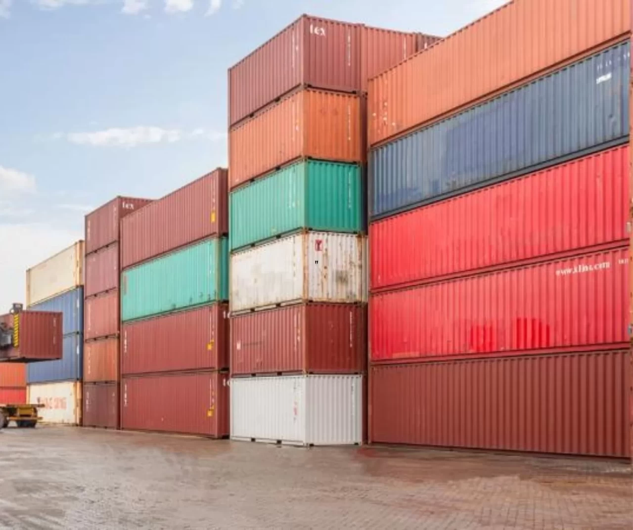 İtalya'da liman işçilerinin ihbarıyla İsrail'e patlayıcı madde sevkiyatı engellendi