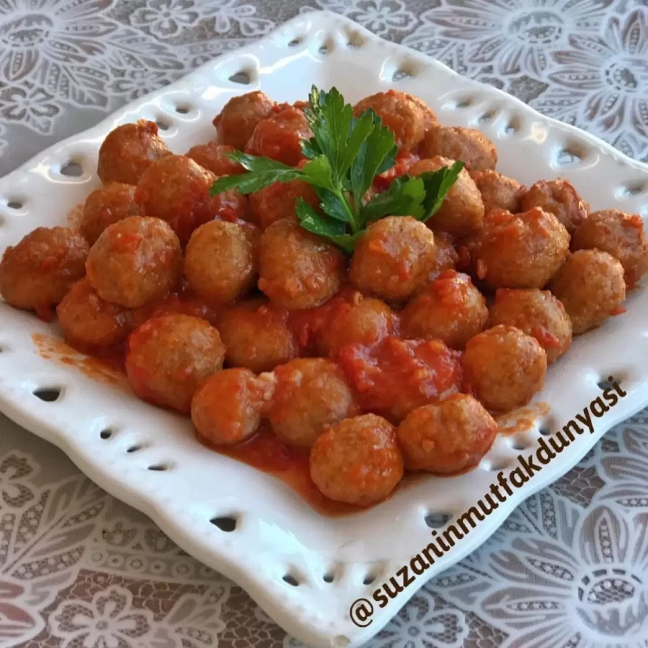 Fellah Köftesi Tarifi: Fellah Köftesi Malzemeleri, Kalorisi, Pişirme Süresi ve Yapılışı