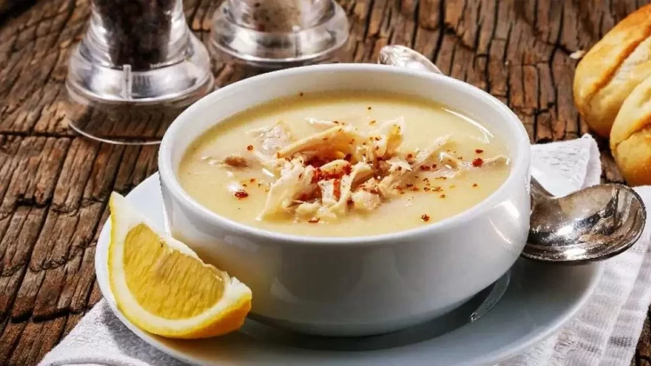 Lokanta Usulü Terbiyeli Tavuk Çorbası Tarifi: Pratik ve Nefis Çorba