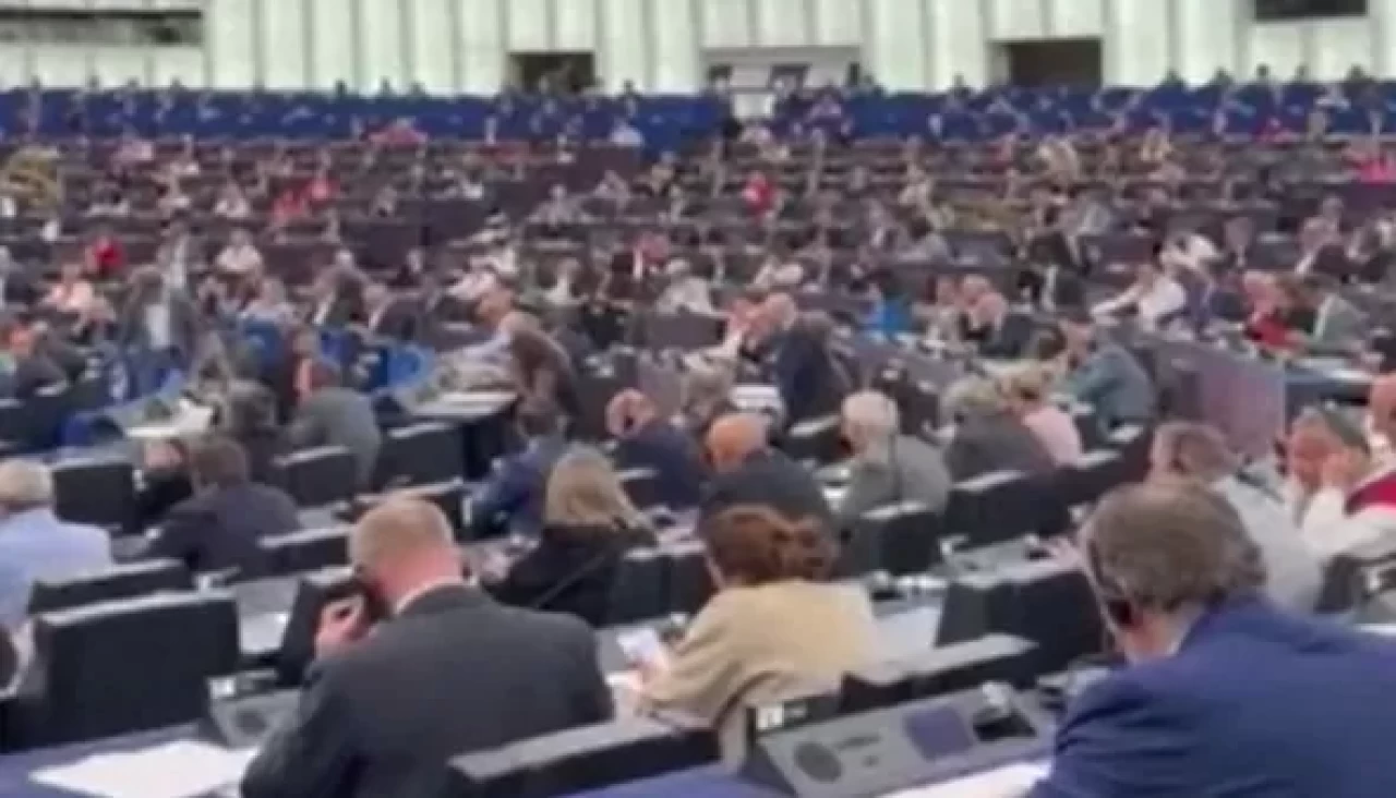 Avrupa Parlamentosu’nda Charlie Kirk gerginliği