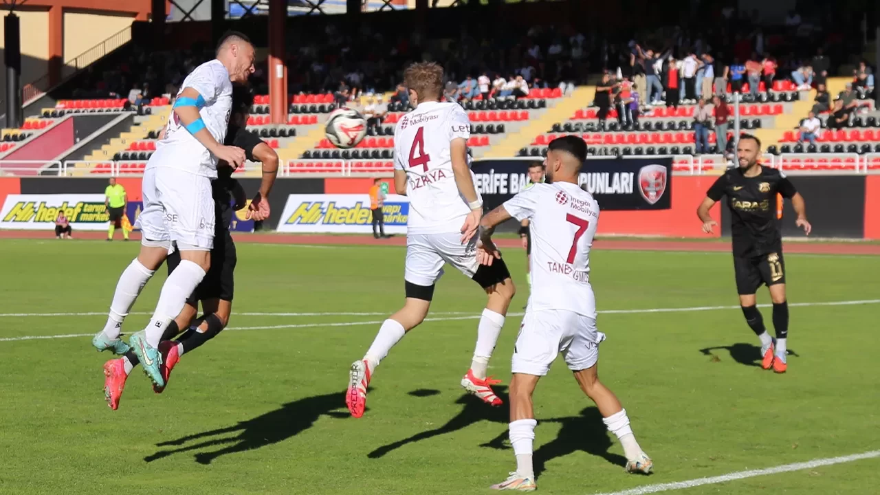 İnegölspor, deplasmana 3 golle güldü | Maç Sonucu Kastamonuspor 1-3 İnegölspor
