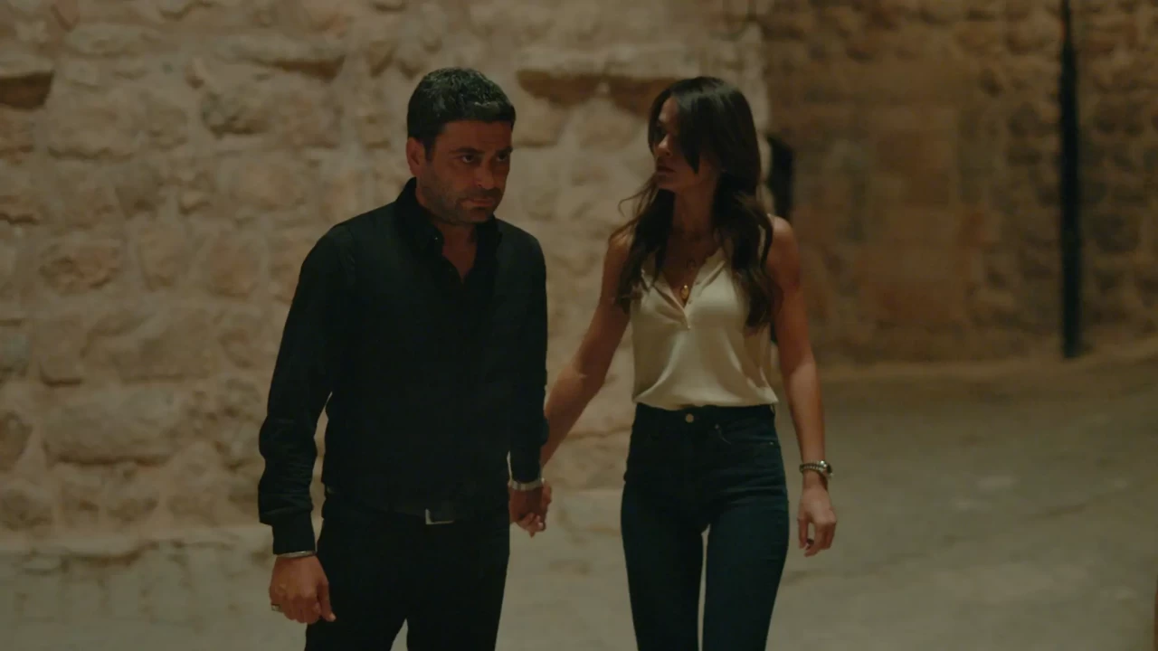 Uzak Şehir Dizisinin Yeni Bölümünden Heyecan Dolu Kareler Paylaşıldı! Bu Sezon Çok Konuşulacak