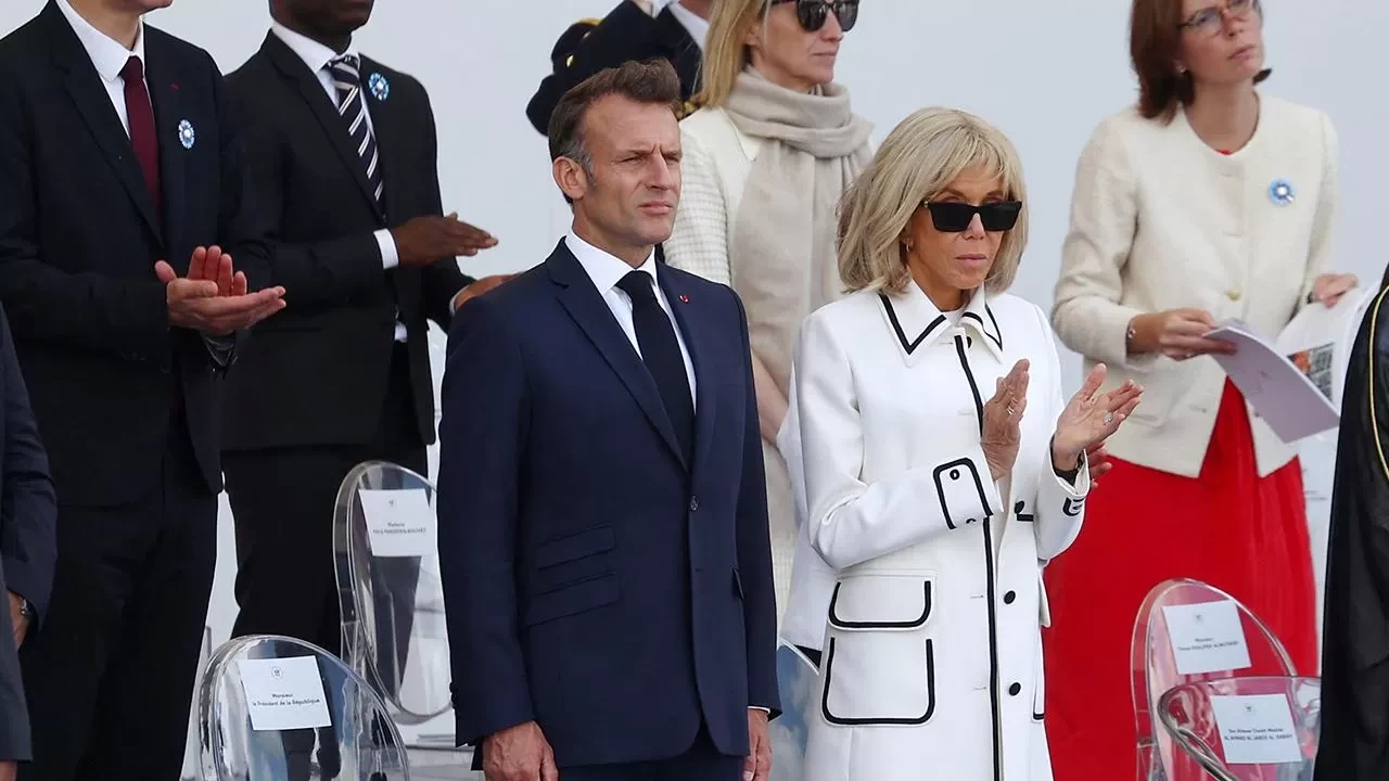 Brigitte Macron hakkında şok iddia! Kadın olduğunu kanıtlamak için mahkemeye başvuracak
