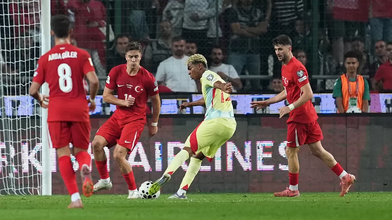 A Milli Takım, İspanya'ya mağlup | Maç Sonucu Türkiye 0-6 İspanya