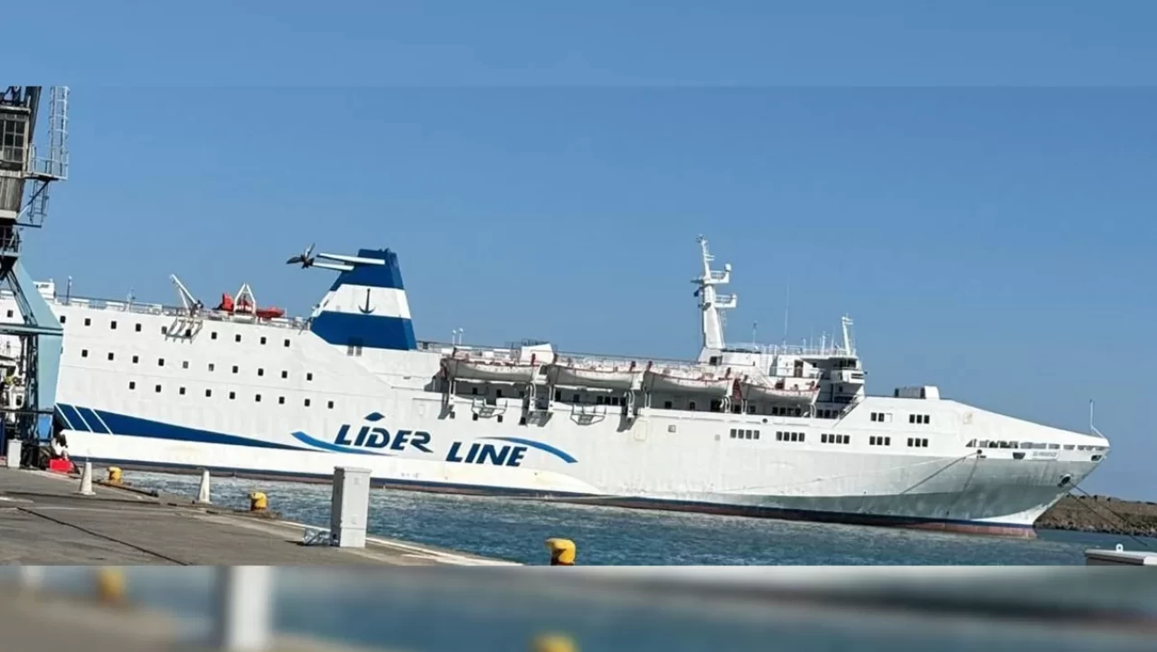 Trabzon Limanına gelen feribot heyecanlandırdı