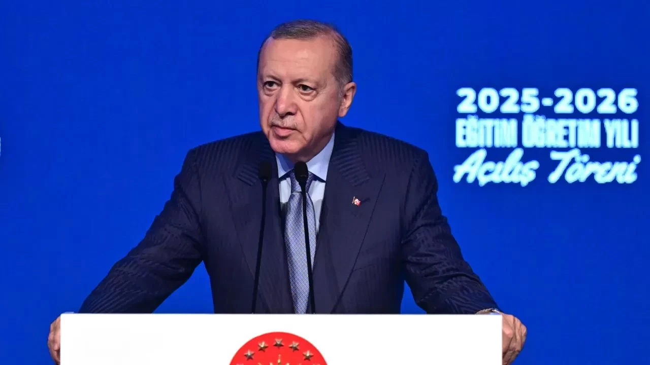 Cumhurbaşkanı Erdoğan'dan İzmir'deki saldırı sonrası ilk açıklama: "Bağlantıları araştırılıyor"