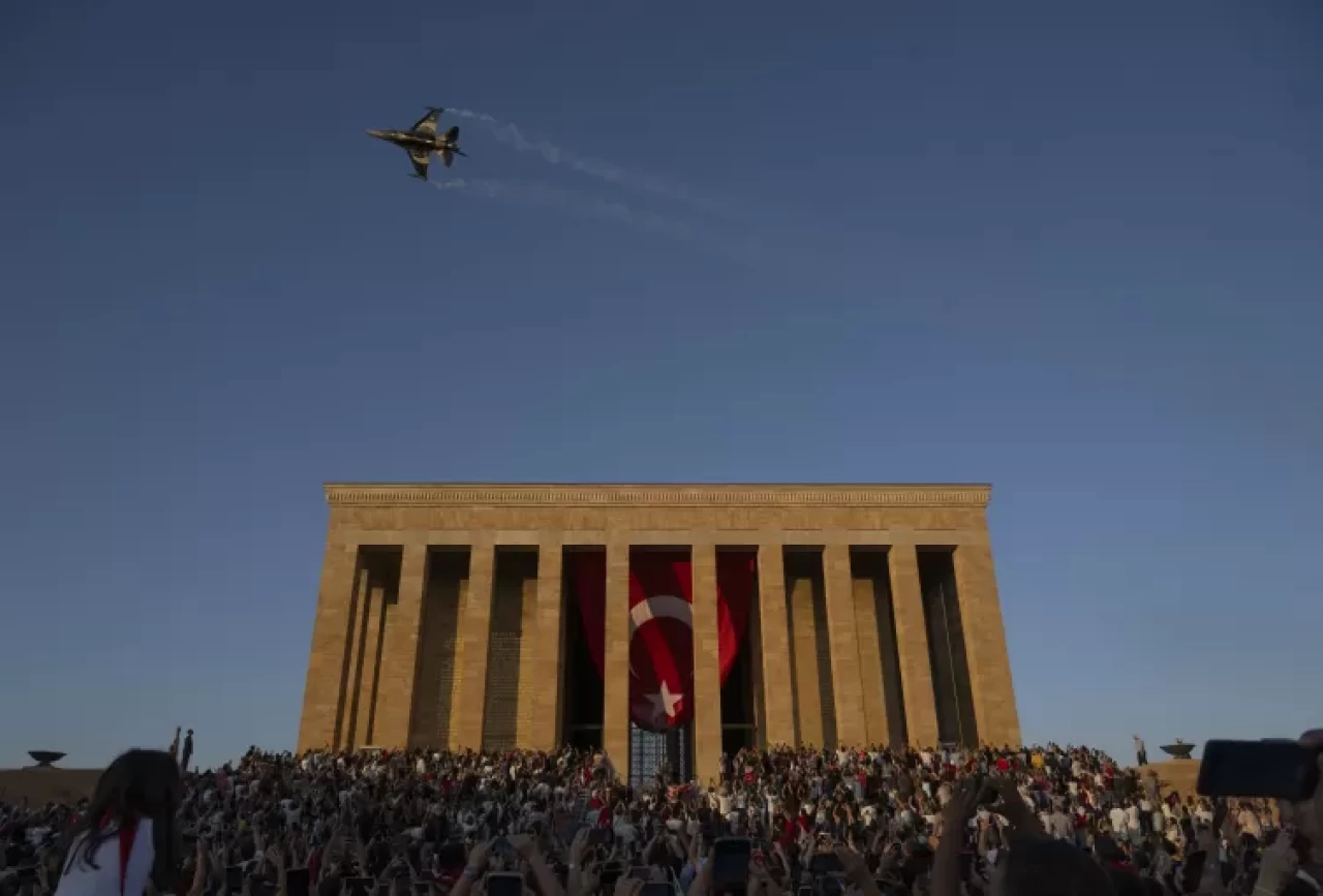 Anıtkabir 30 Ağustos'ta rekor ziyaretçi sayısına ulaştı