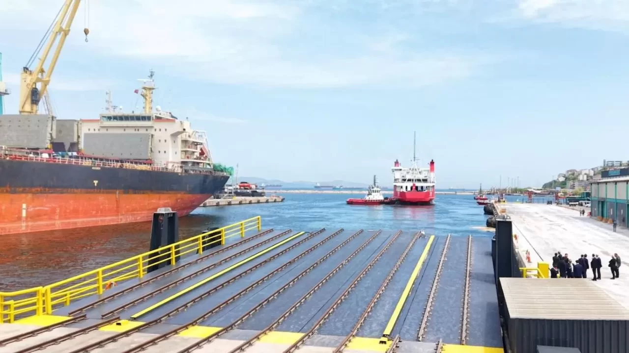 Denizlerde gemi-ray taşımacılığı