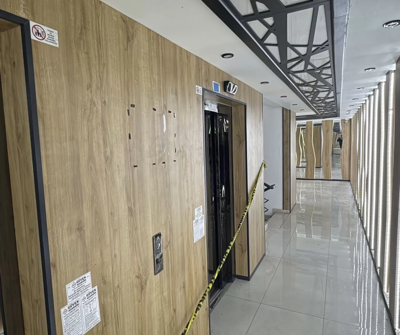 Tarsus’ta feci kaza: Asansör zemine çakıldı, 27 yaşındaki kadın hayatını kaybetti