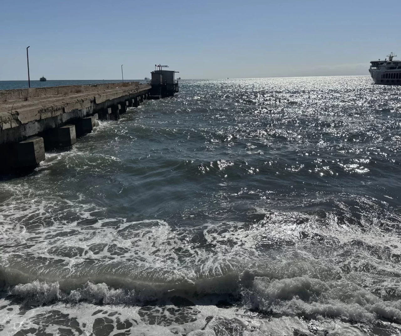 Tekirdağ’da şiddetli poyraz deniz ulaşımını aksattı