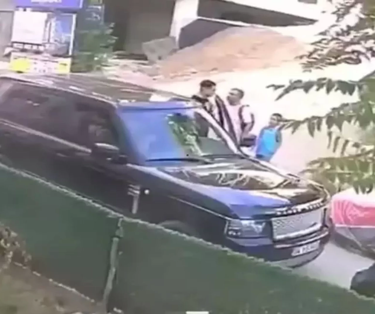 Çocuklarının yanında tokat yiyen bana o anları anlattı! 'Çocuğumun elinin titrediğini hissettim'