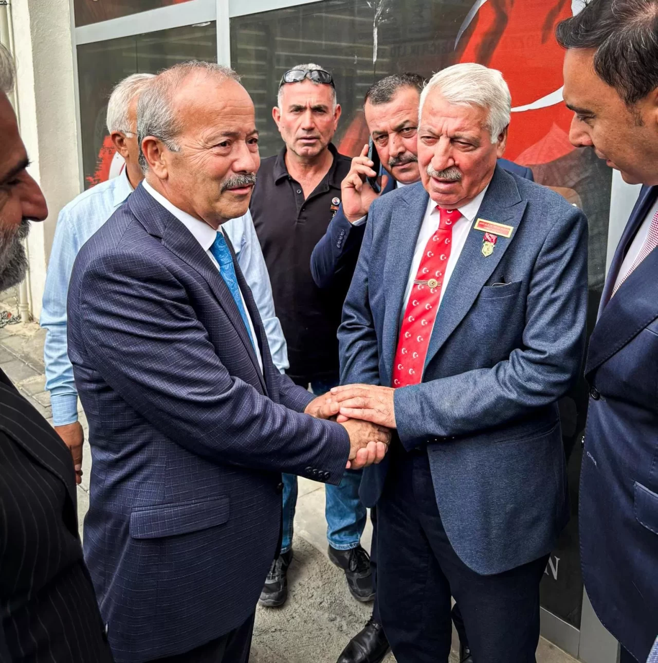 Lider Bahçeli'nin terörle mücadele politikasına toplumdan tam destek!