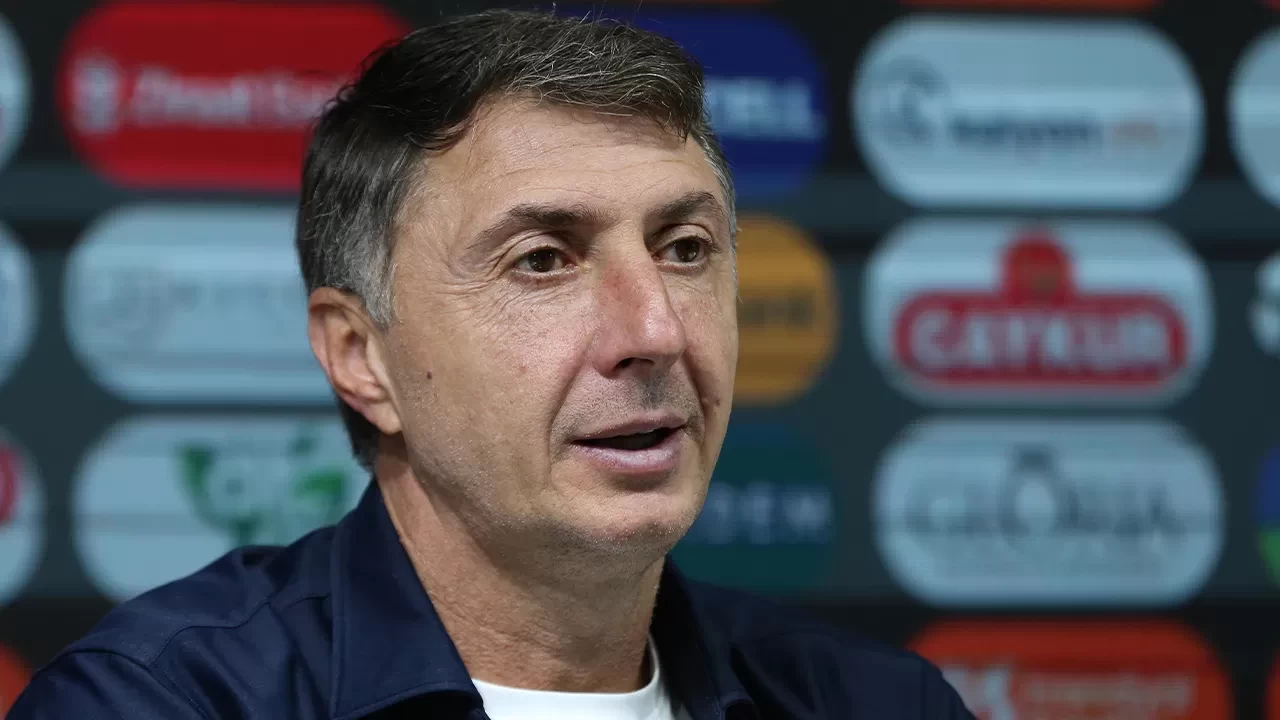 Şota Arveladze: “Son dakikada kazandığımız galibiyet her zaman çok tatlıdır”