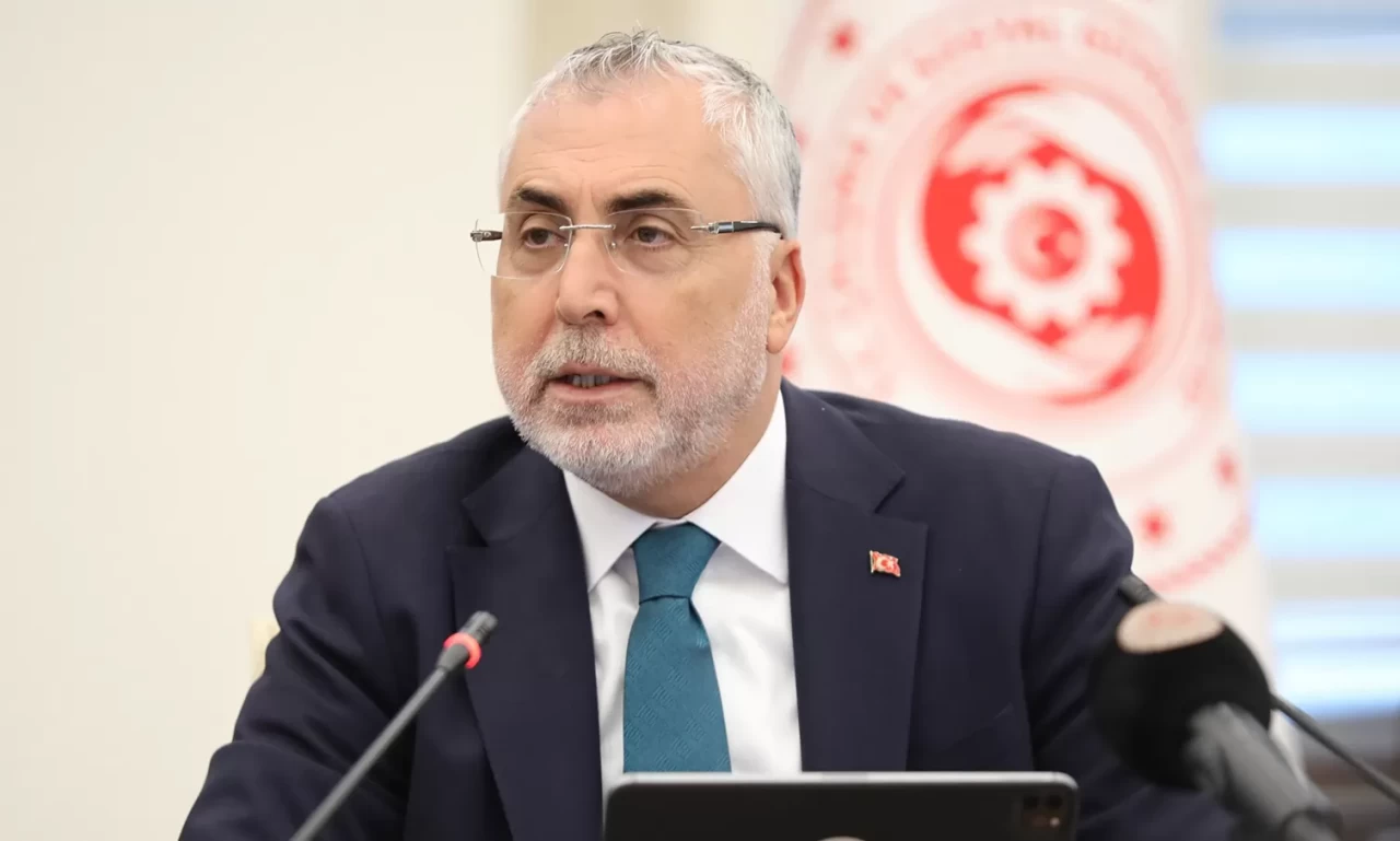 Bakan Işıkhan: Vatandaşlarımıza çare olmaya devam edeceğiz