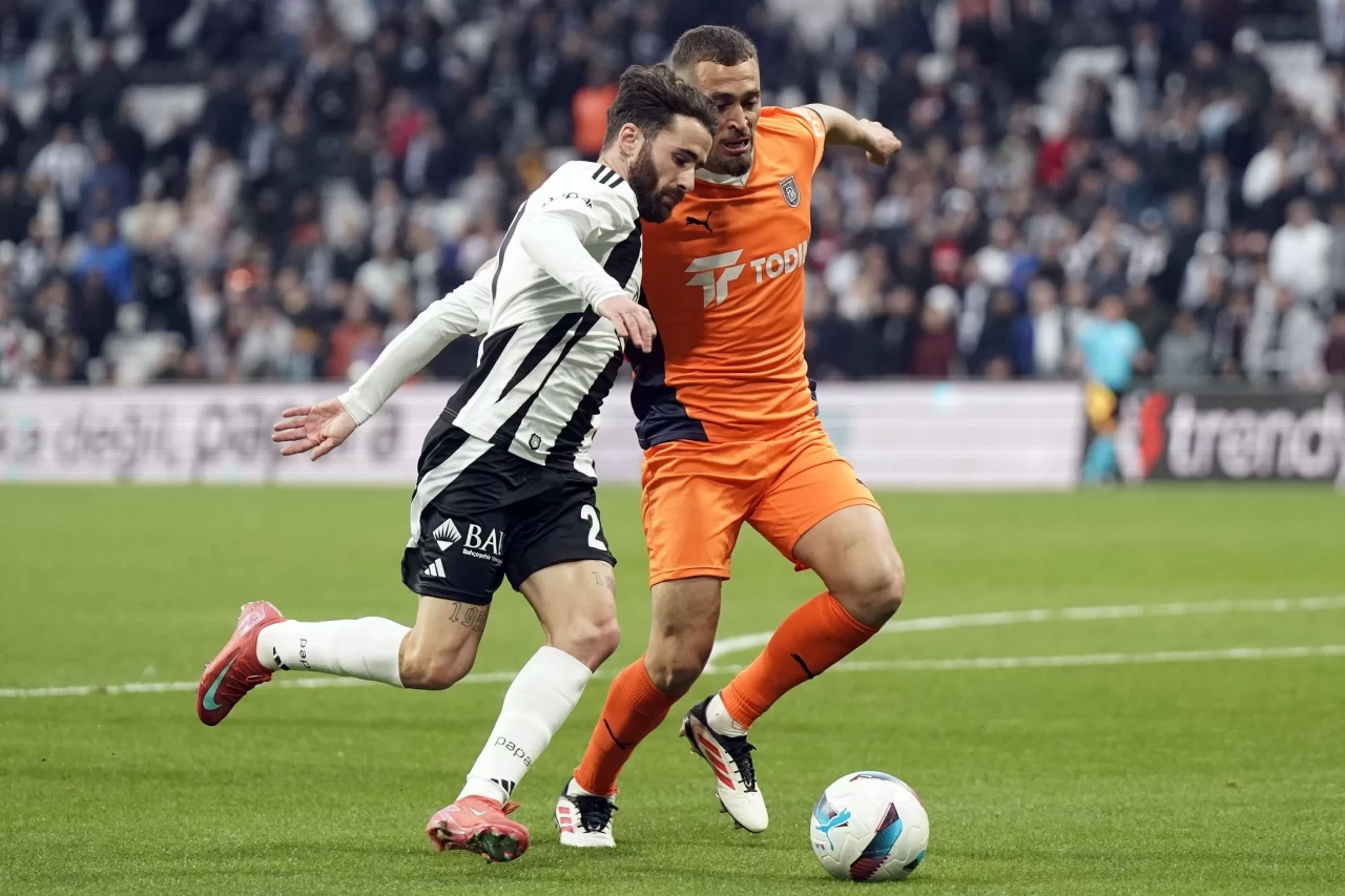 Beşiktaş ve Başakşehir, kritik karşılaşmada kozlarını paylaşacak