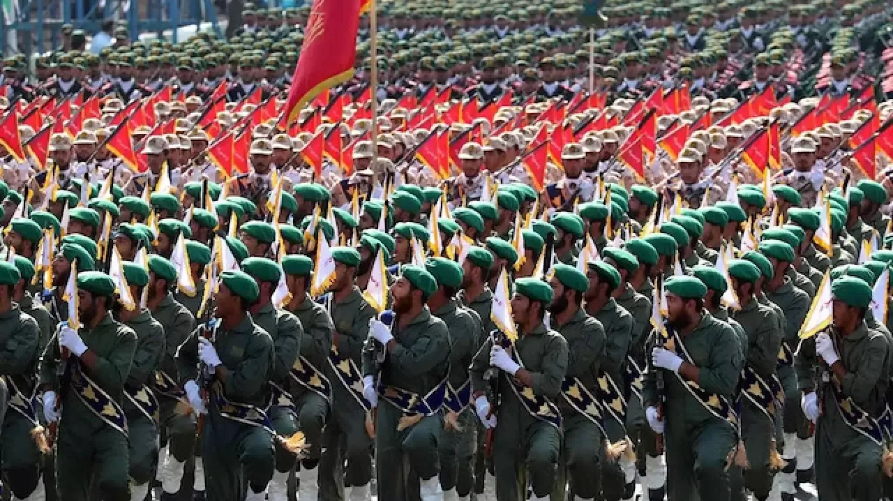 İran'dan askeri geçit töreni kararı! İlk kez yapılmayacağı açıklandı