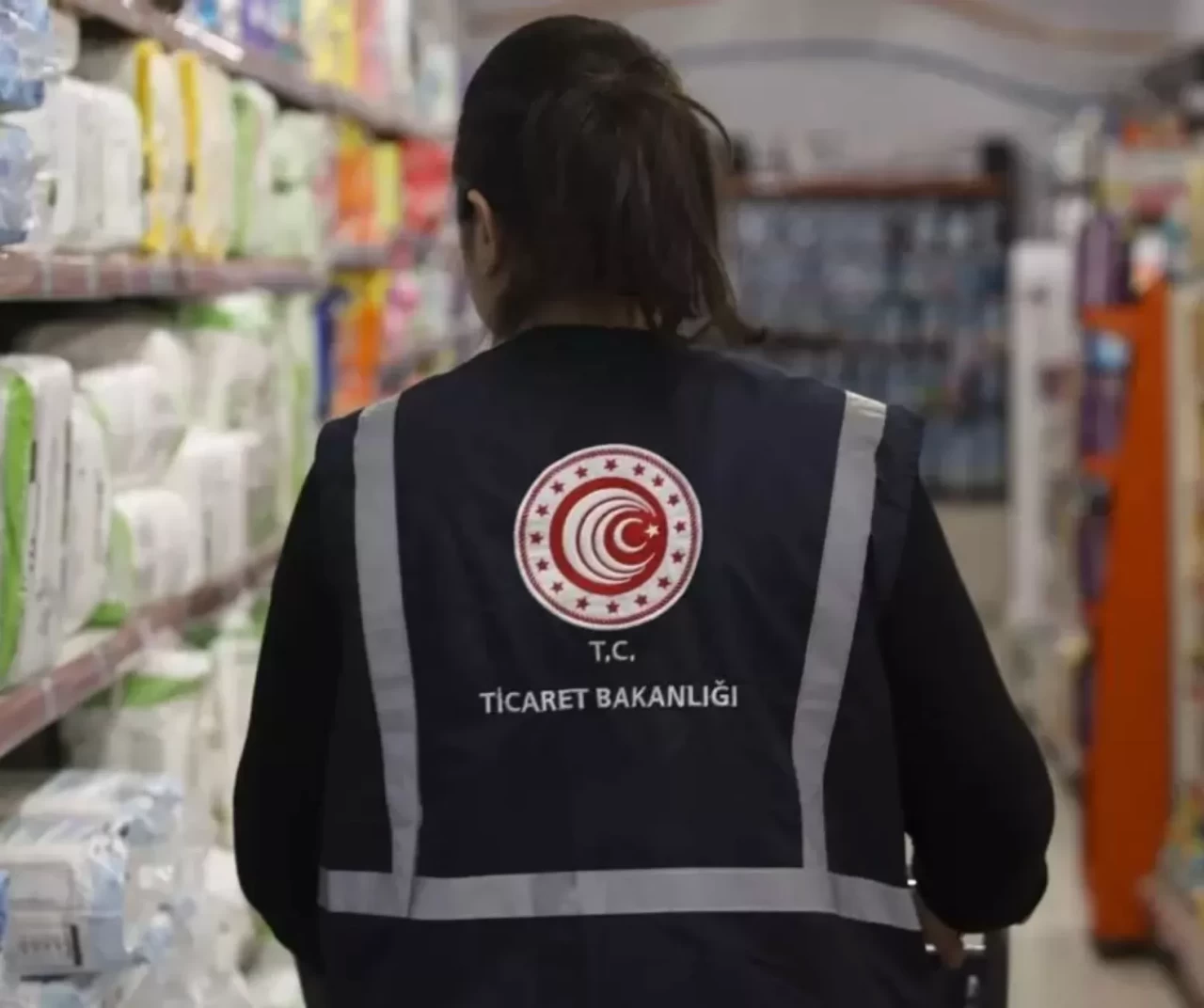 Başkentte marketlere sıkı denetim: Ticaret Bakanlığı sahada