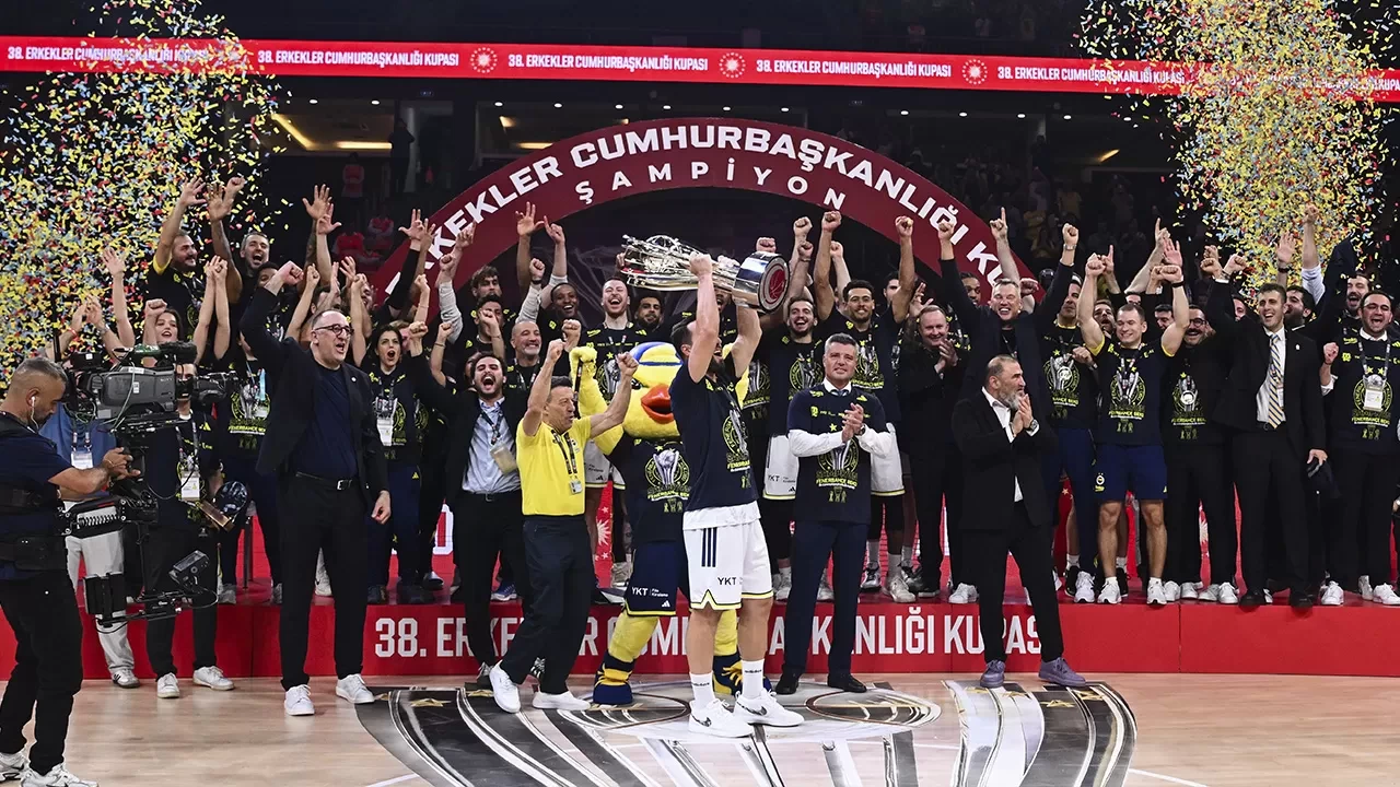 Cumhurbaşkanı Recep Tayyip Erdoğan’dan Fenerbahçe Erkek Basketbol Takımı'na tebrik mesajı