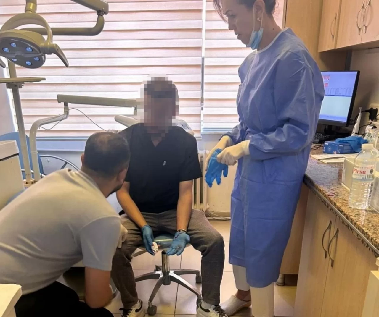 İzmir’de rezalet: Diş hekimine muayene sırasında saldırı!