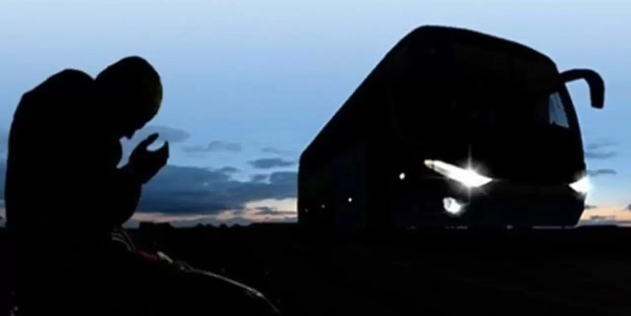 Anne babasının yaşadığı beldeye giden kişi seferî olur mu?