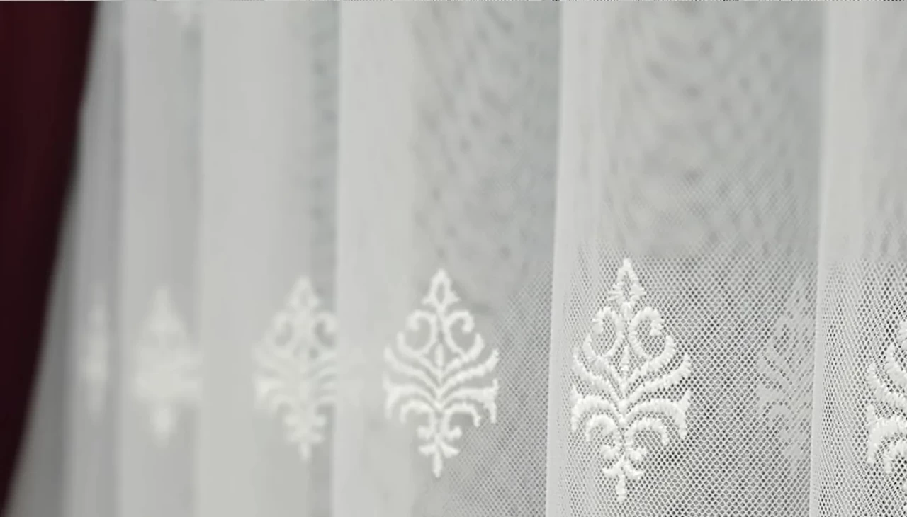 Türk perdeleri dünyanın pencerelerini süslemeye devam ediyor