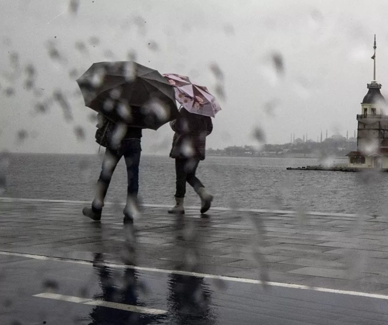 Meteoroloji’den sağanak uyarısı: Marmara ve Ege’de kuvvetli yağış bekleniyor