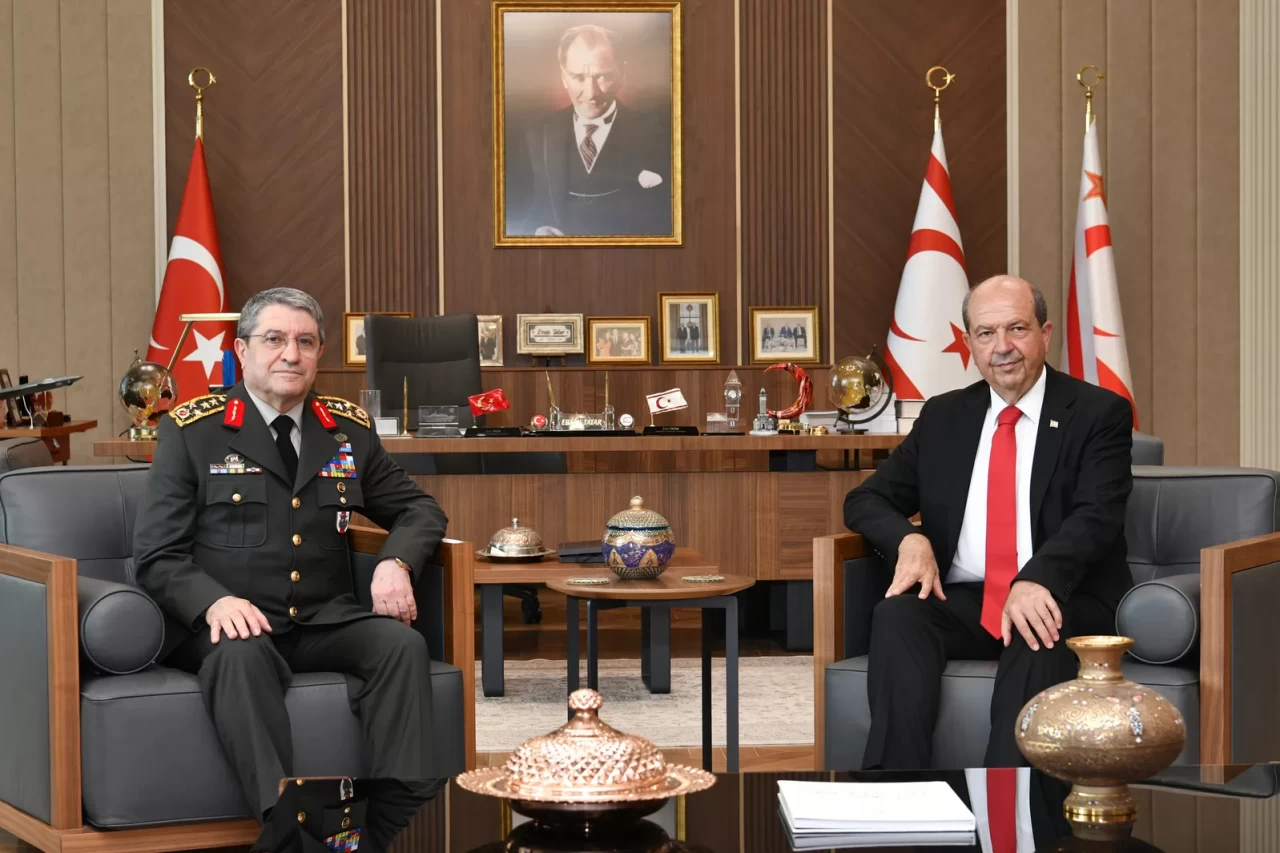 Orgeneral Selçuk Bayraktaroğlu'nun ilk yurt dışı ziyareti KKTC'ye