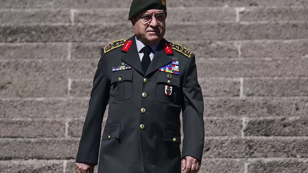 Genelkurmay Başkanı Bayraktaroğlu’ndan Katar çıkarması!