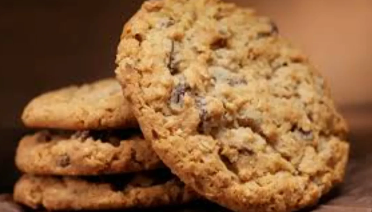 Yulaf unundan gelen lezzet! Bu kurabiye damak çatlatıyor