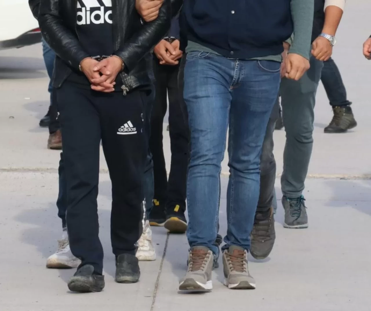 Vatandaşı “hayvan ticareti” kılıfıyla faizle borçlandıran şüphelilere operasyon