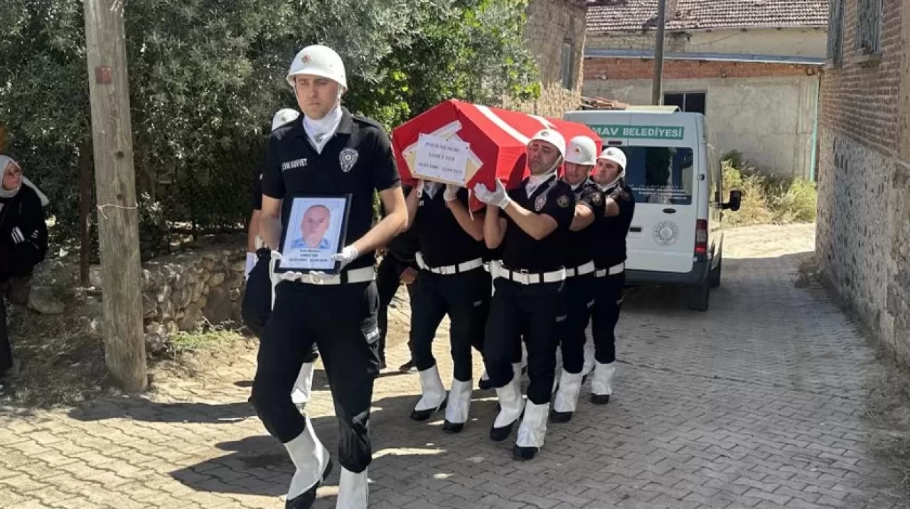 Kazada hayatını kaybeden polis memuru son yolculuğuna uğurlandı
