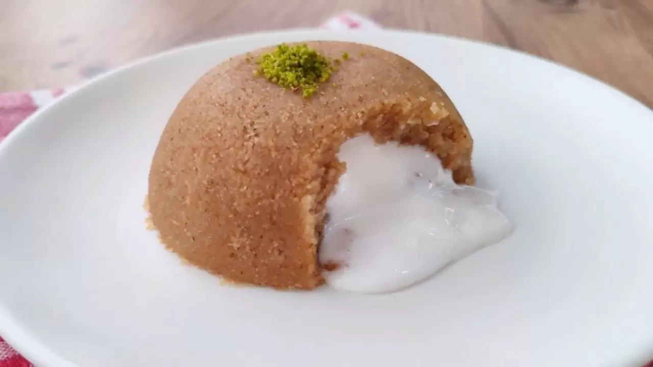 Dondurmalı Yaz Helvası Tarifi: Ferahlatıcı Yaz Tatlısı