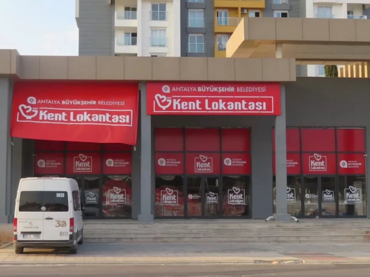 Rüşvetin adresi Kent Lokantası: 5 dükkan, 150 bin TL’ye belediyeye kiralandı