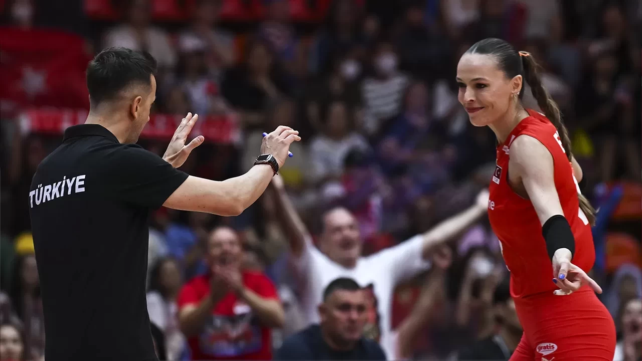 A Milli Kadın Voleybol Takımı Başantrenörü Daniele Santarelli: “Bu yazın en önemli anı geldi”