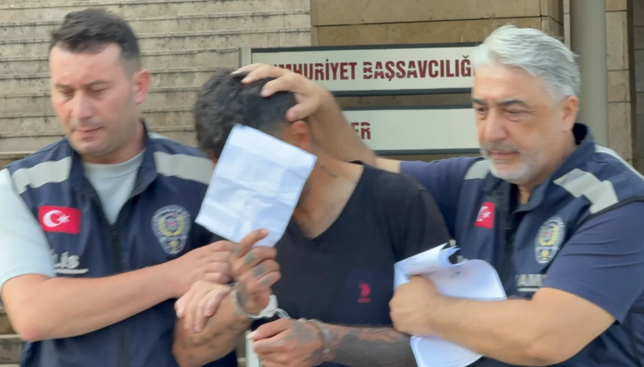 Sokak ortasında taciz! 16 suç kaydı bulunan zanlı tutuklandı