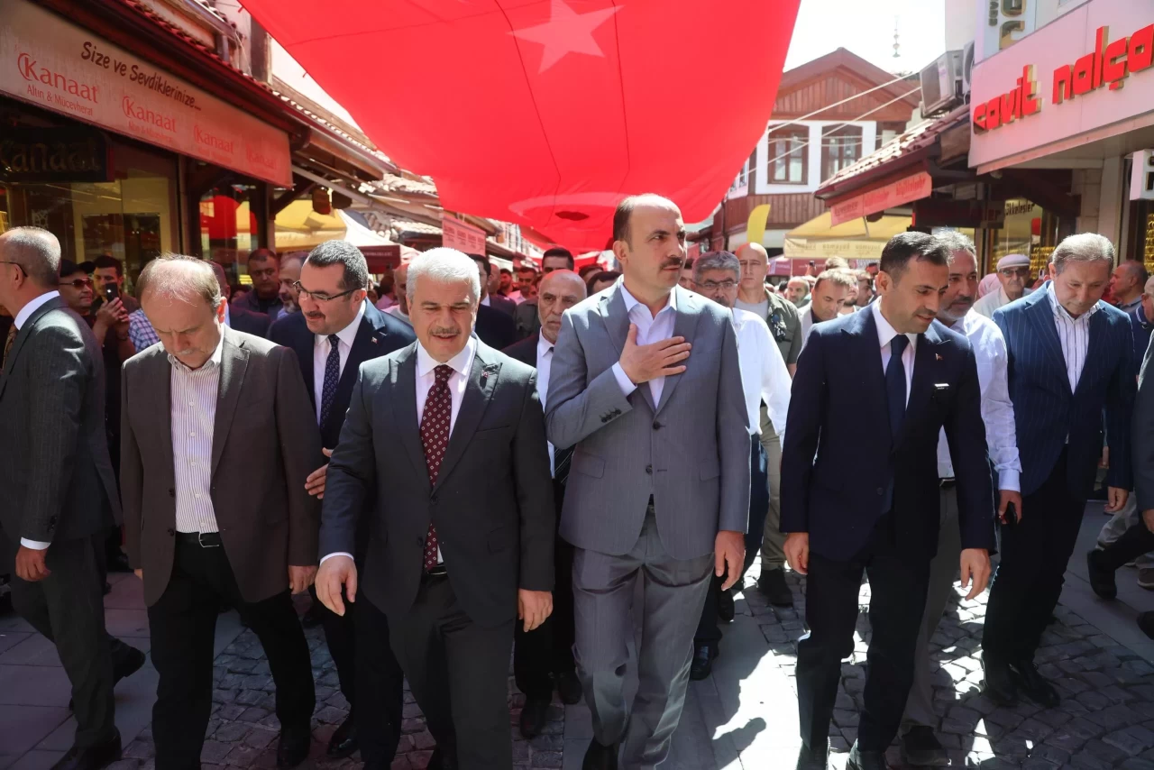 Başkan Altay Konyalıları ve çevre illerden vatandaşları Bedesten Alışveriş Günleri’ne davet etti