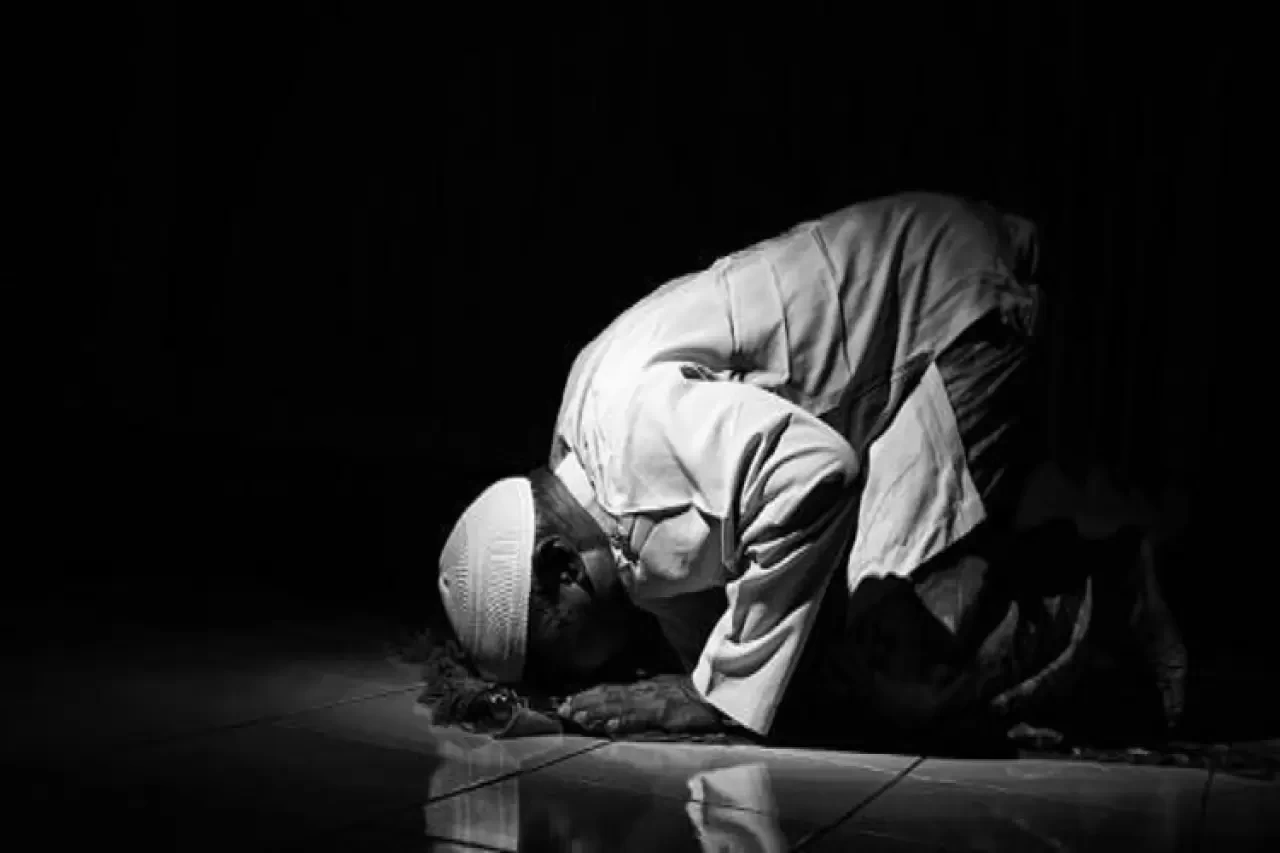 Dizlerinde Rahatsızlığı Olanlar Sandalyede Namaz Kılabilir mi? Diyanet Cevapladı