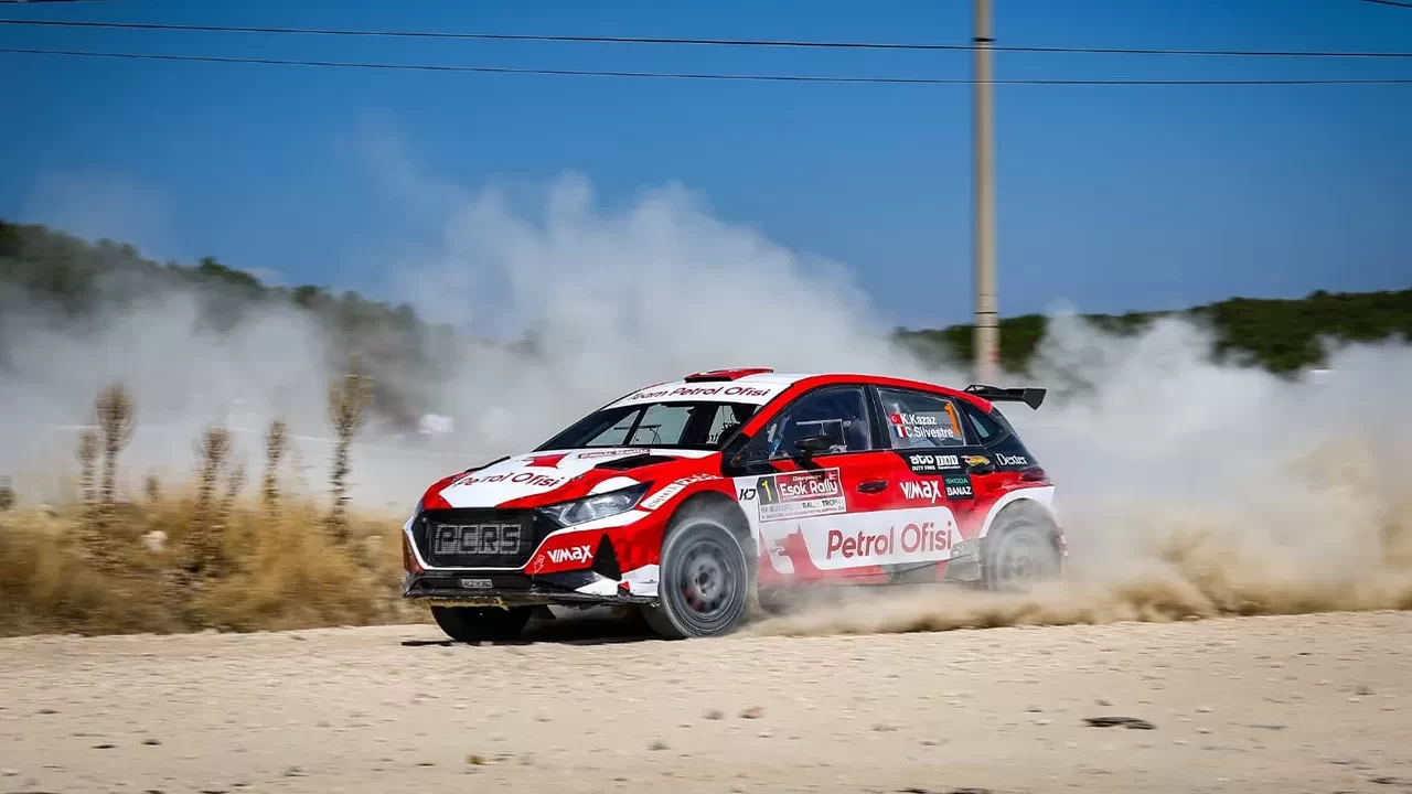 Kerem Kazaz, Eskişehir Rallisi’ni 4. sırada tamamladı ve şampiyona liderliğini korudu