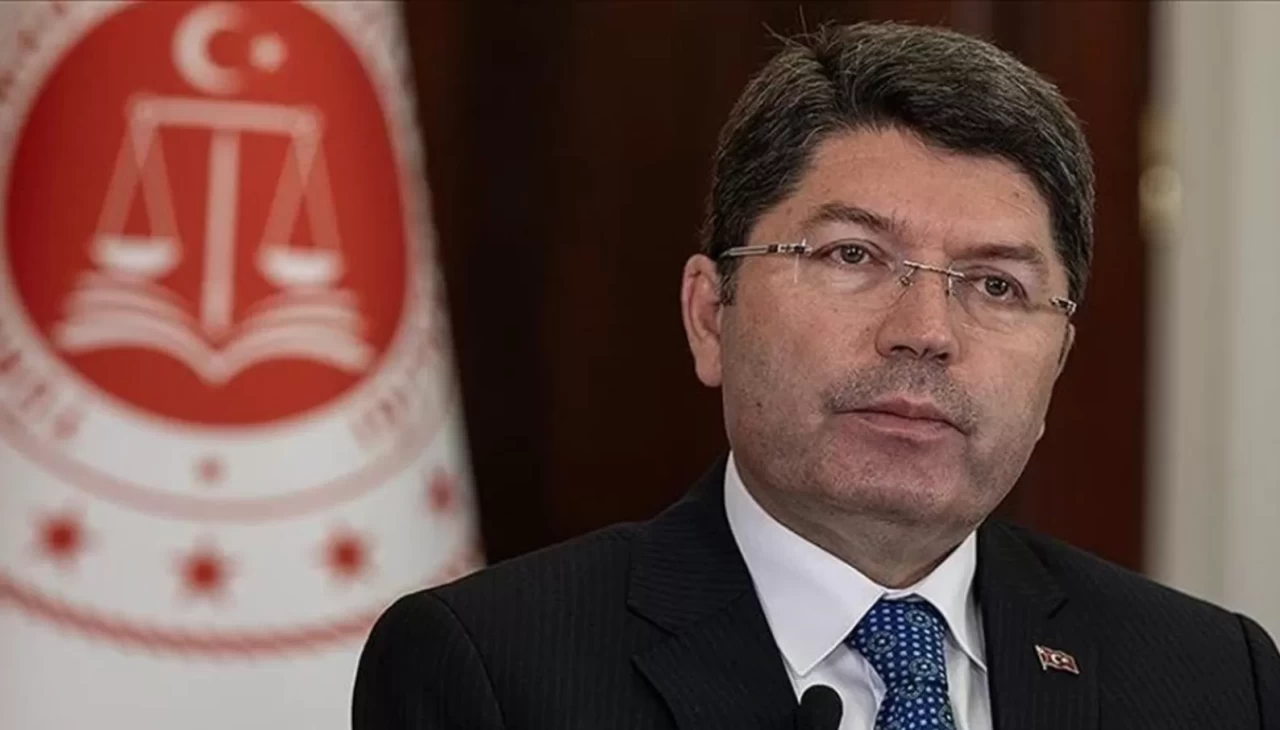 Bakan Tunç’tan sert uyarı: “Soykırımcılar hesap verecek!”