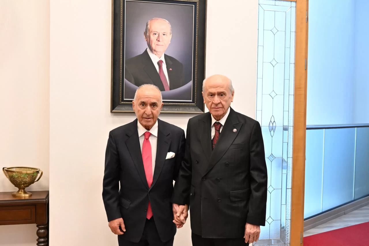 TBMM eski başkanı Hikmet Çetin’den MHP Lideri Devlet Bahçeli’ye sürpriz ziyaret