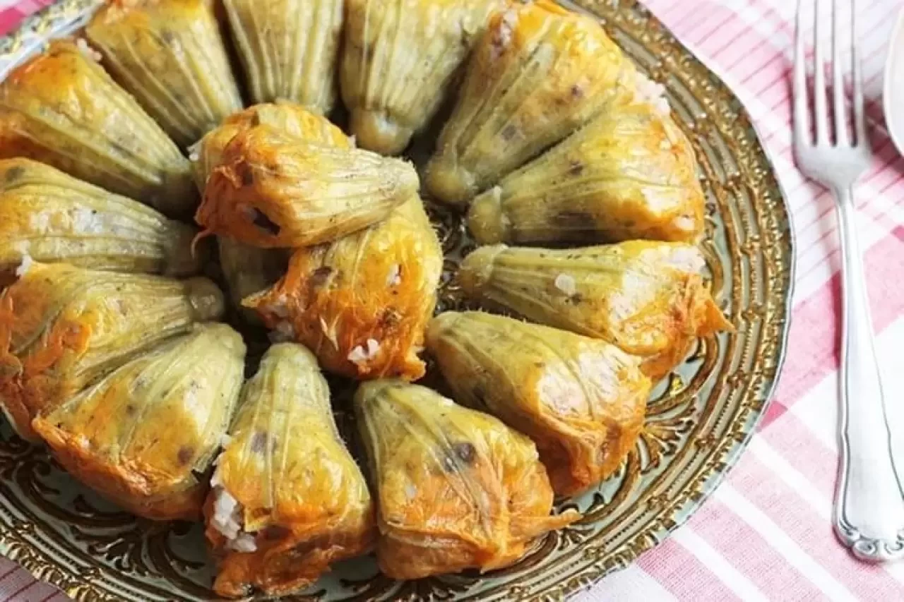 Kabak Çiçeği Dolması Tarifi: Geleneksel Lezzeti Sofranıza Taşıyın
